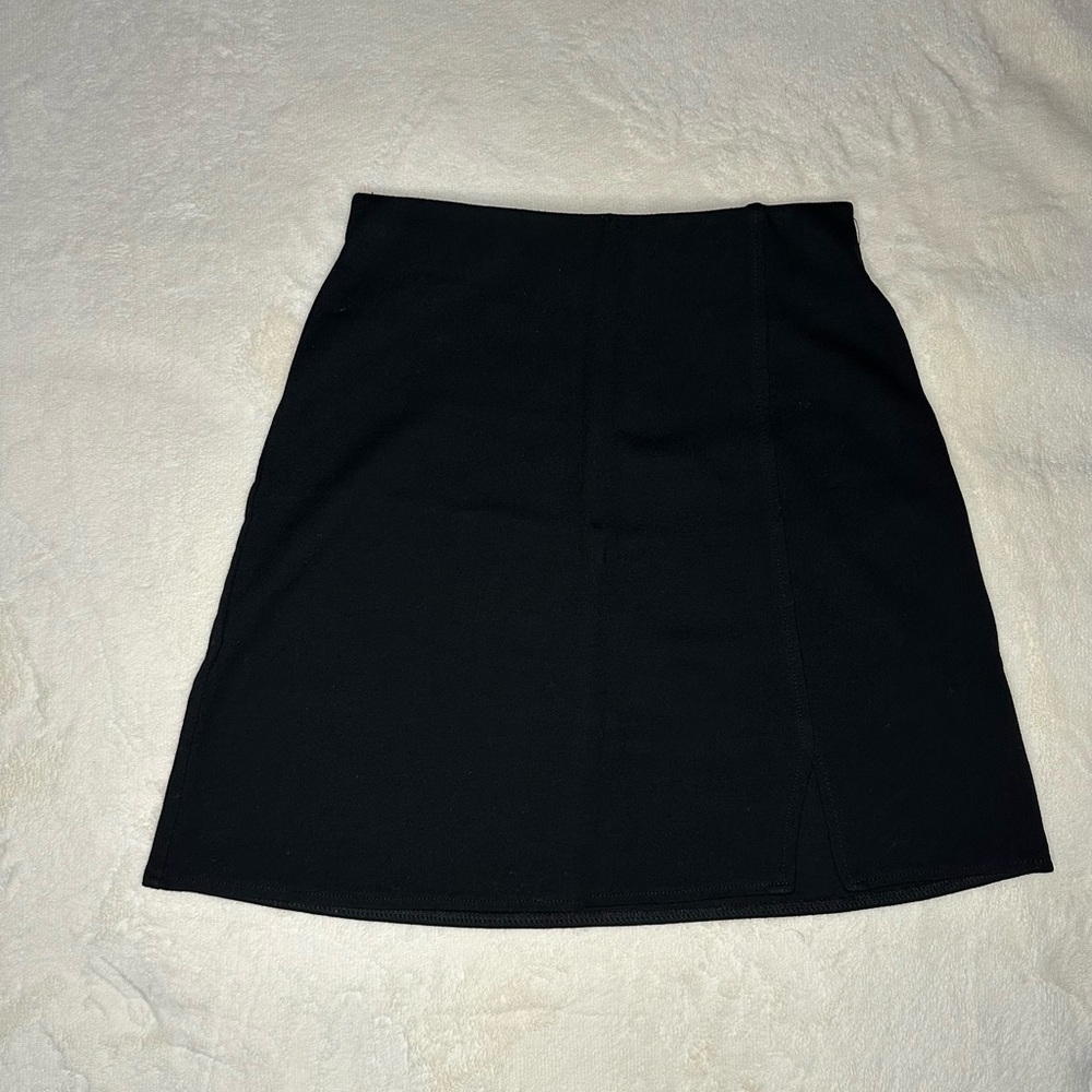 H&M Classic Black Mini Skirt